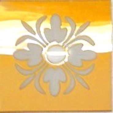 Friesecke "Lilien-Replik" gelbes Überfangglas, Eckscheiben, 9cm Festmaß