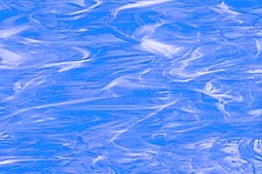 Daten: Material: Fusing kompatibles Flachglas von Oceanside Glass & Tile Farbnummer, Farbbezeichnung und Preiscode von OGT: 339-2S-F, Light Blue/White, Wispy Fusible, C