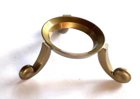 Kugelständer goldfarbig