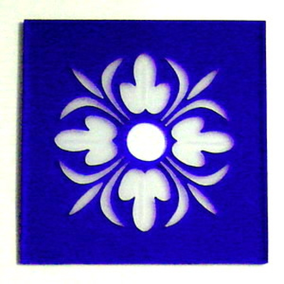 Friesecke "Lilien-Replik" kobaltblaues Überfangglas, Eckscheiben, 9cm Festmaß