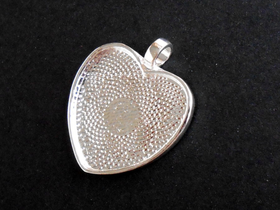 Kessel für herzförmige Cabochons