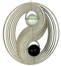 Windspiel YIN YANG mit schwarzer und weisser Glaskugel - ca. 20cm